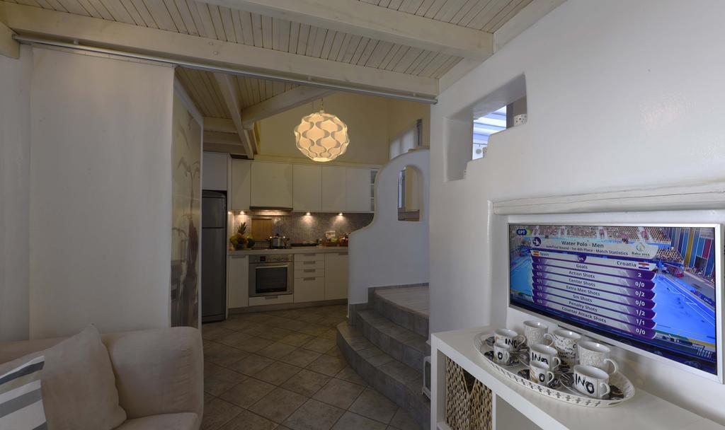 Ivi Mykonean Suites Mimoza Ornos Beach Εξωτερικό φωτογραφία