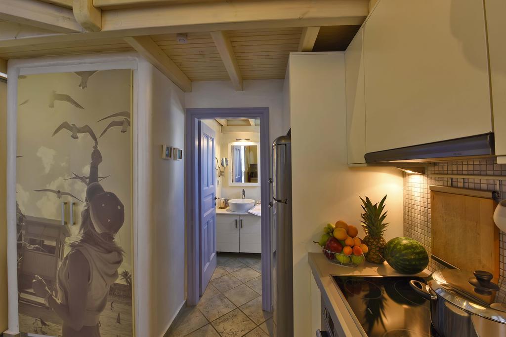 Ivi Mykonean Suites Mimoza Ornos Beach Εξωτερικό φωτογραφία